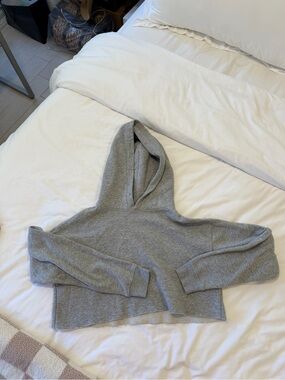 Women's Gray Cropped Hooded Sweatshirt